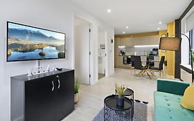 Linacre 1&2 - One And Two Bed Flat Behind The Cathedral With Free Parking And Fast Wifi